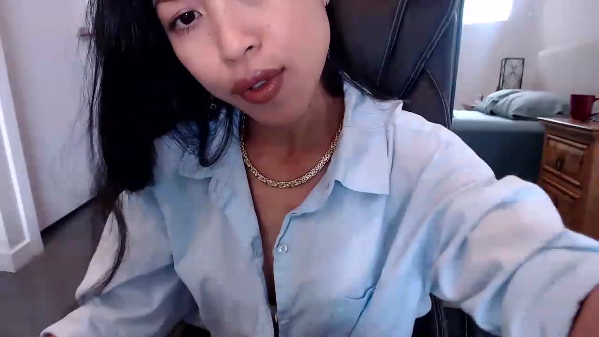 Gallery image thumbnail from Lil__bit's myfreecams stream on, 03/28/2023, 16:41 image 4 of 20