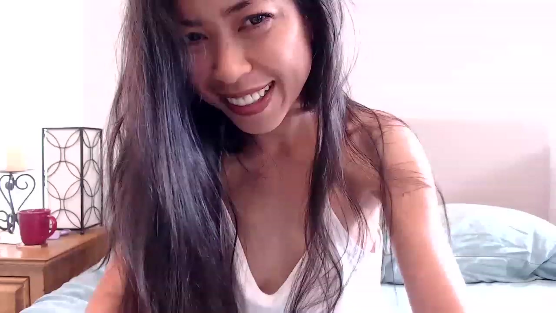 Gallery image thumbnail from Lil__bit's myfreecams stream on, 03/29/2023, 16:56 image 15 of 20