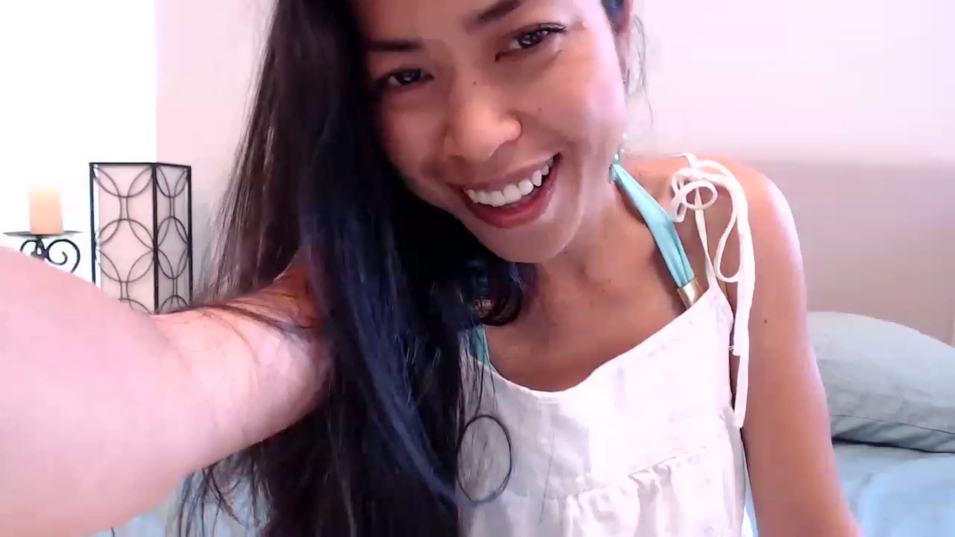 Gallery image thumbnail from Lil__bit's myfreecams stream on, 04/13/2023, 18:35 image 4 of 20