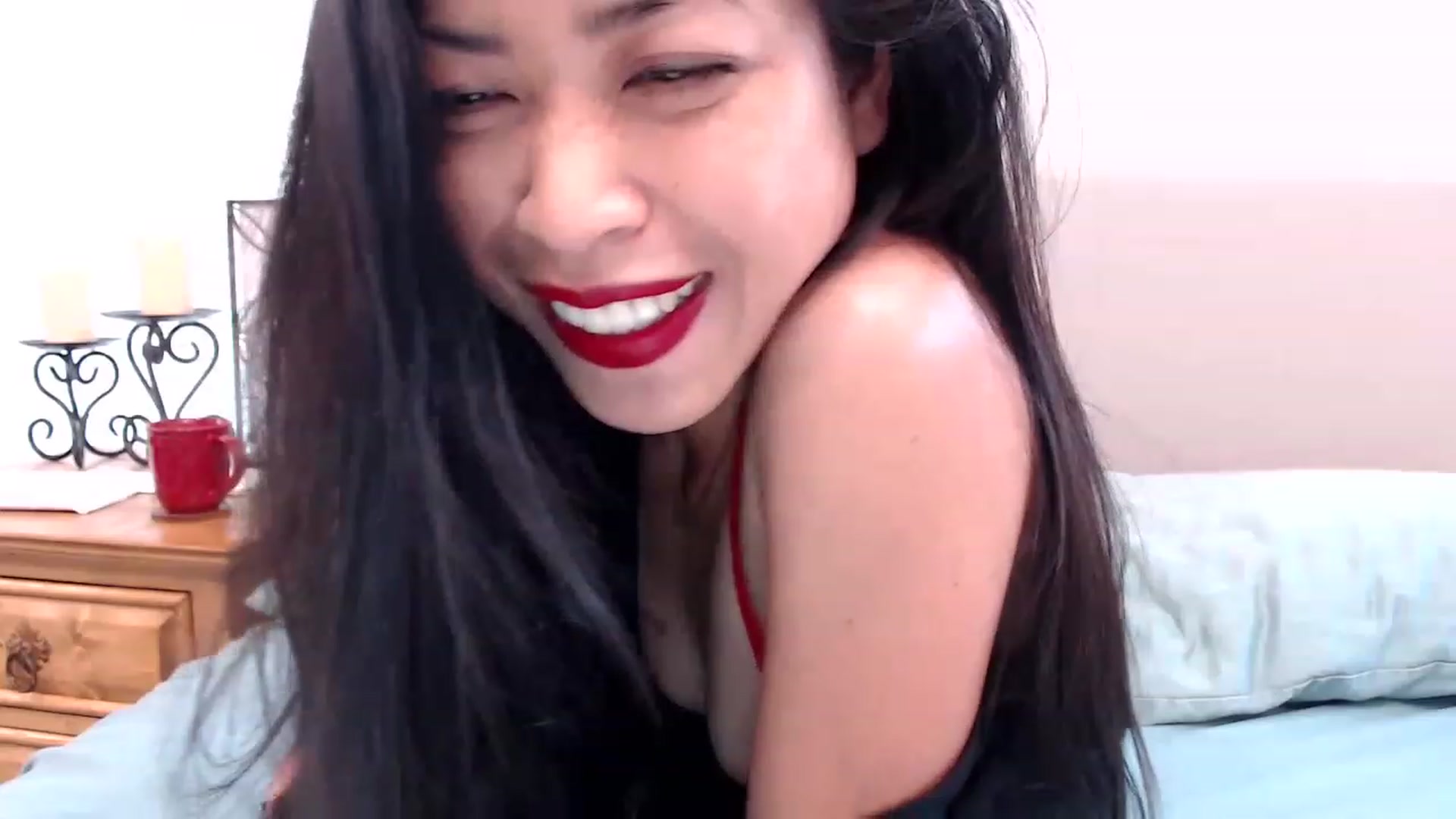 Gallery image thumbnail from Lil__bit's myfreecams stream on, 04/14/2023, 17:17 image 11 of 20