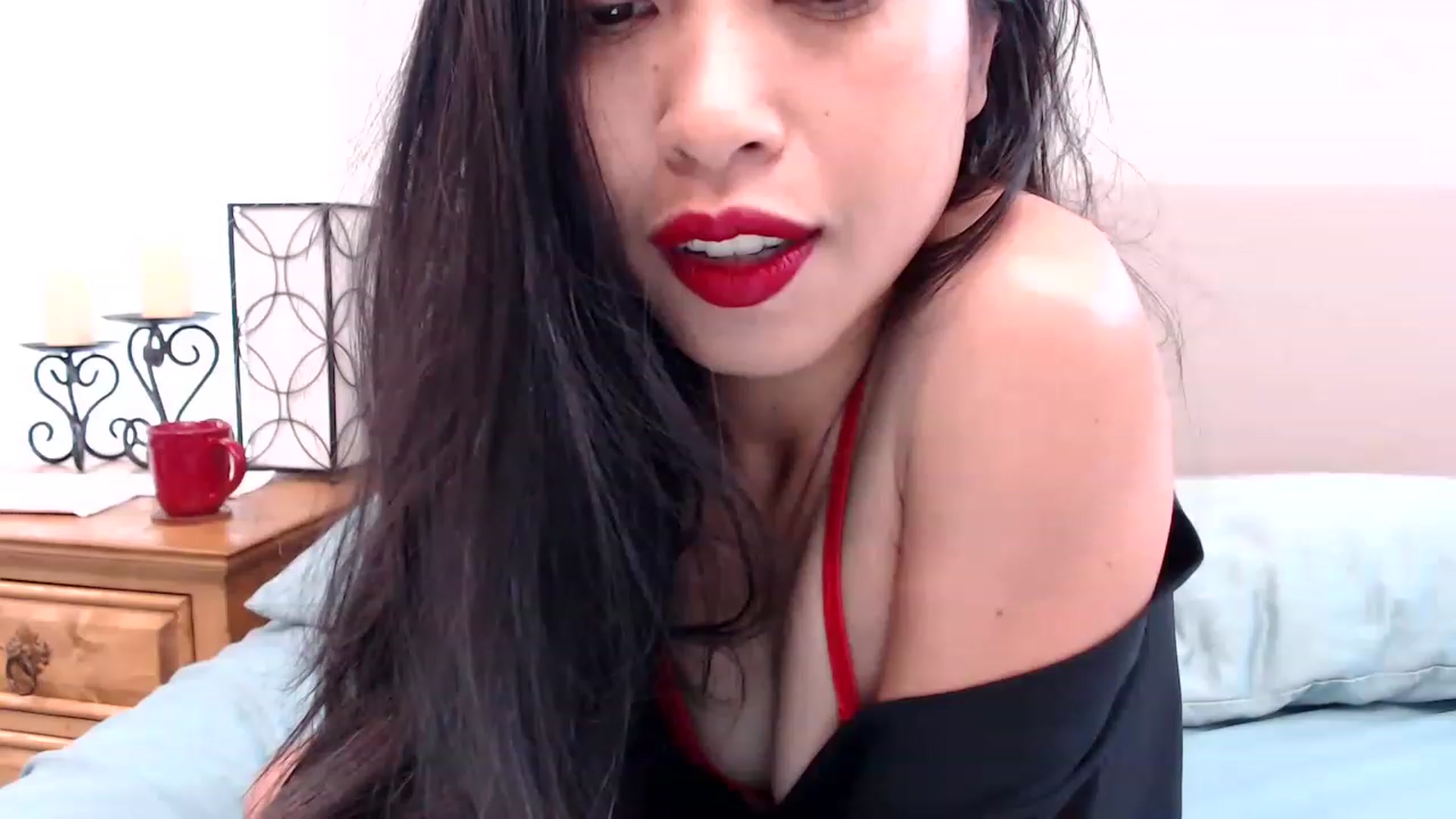 Gallery image thumbnail from Lil__bit's myfreecams stream on, 04/14/2023, 17:17 image 10 of 20