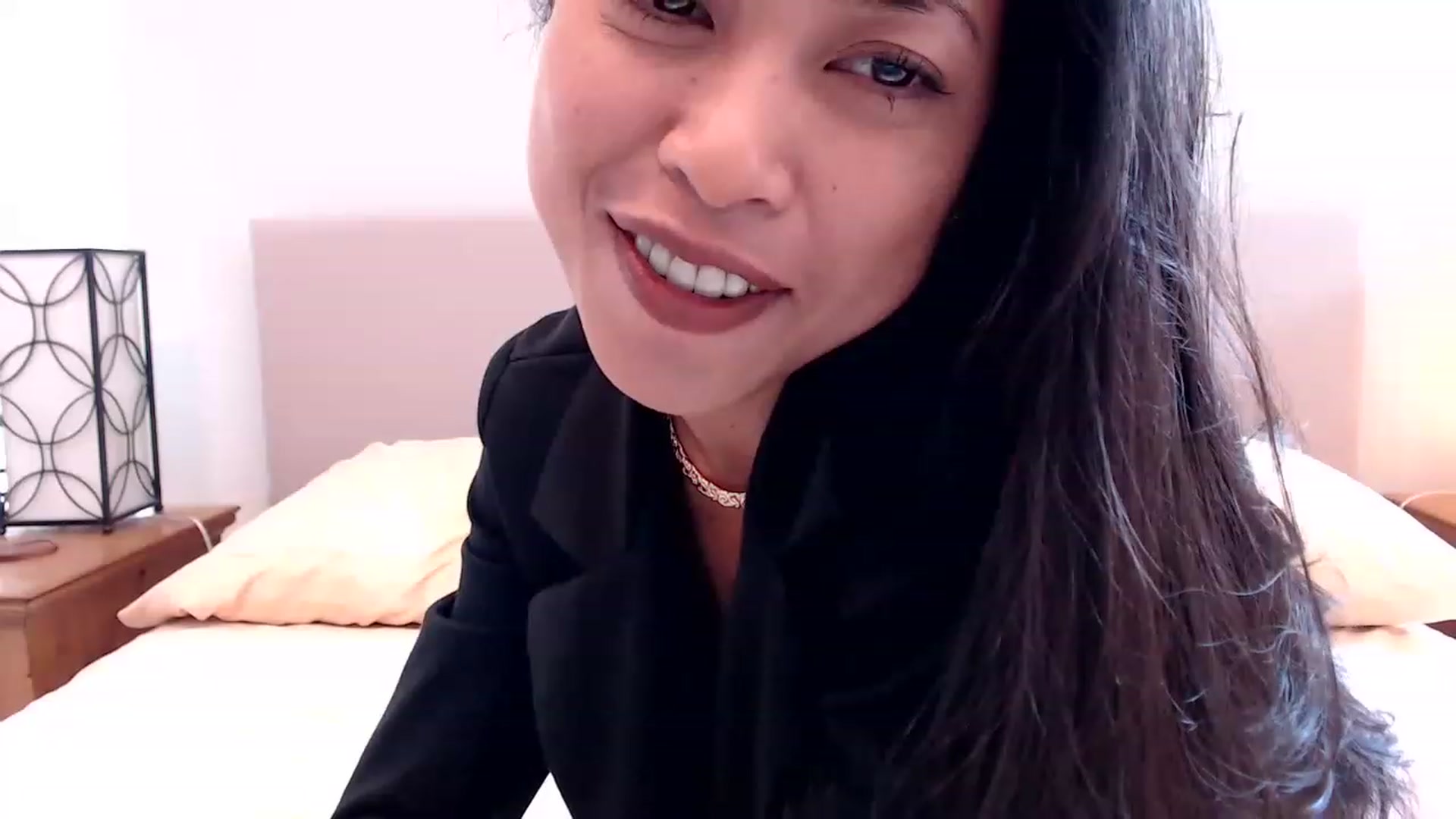 Gallery image thumbnail from Lil__bit's myfreecams stream on, 04/21/2023, 16:37 image 5 of 20
