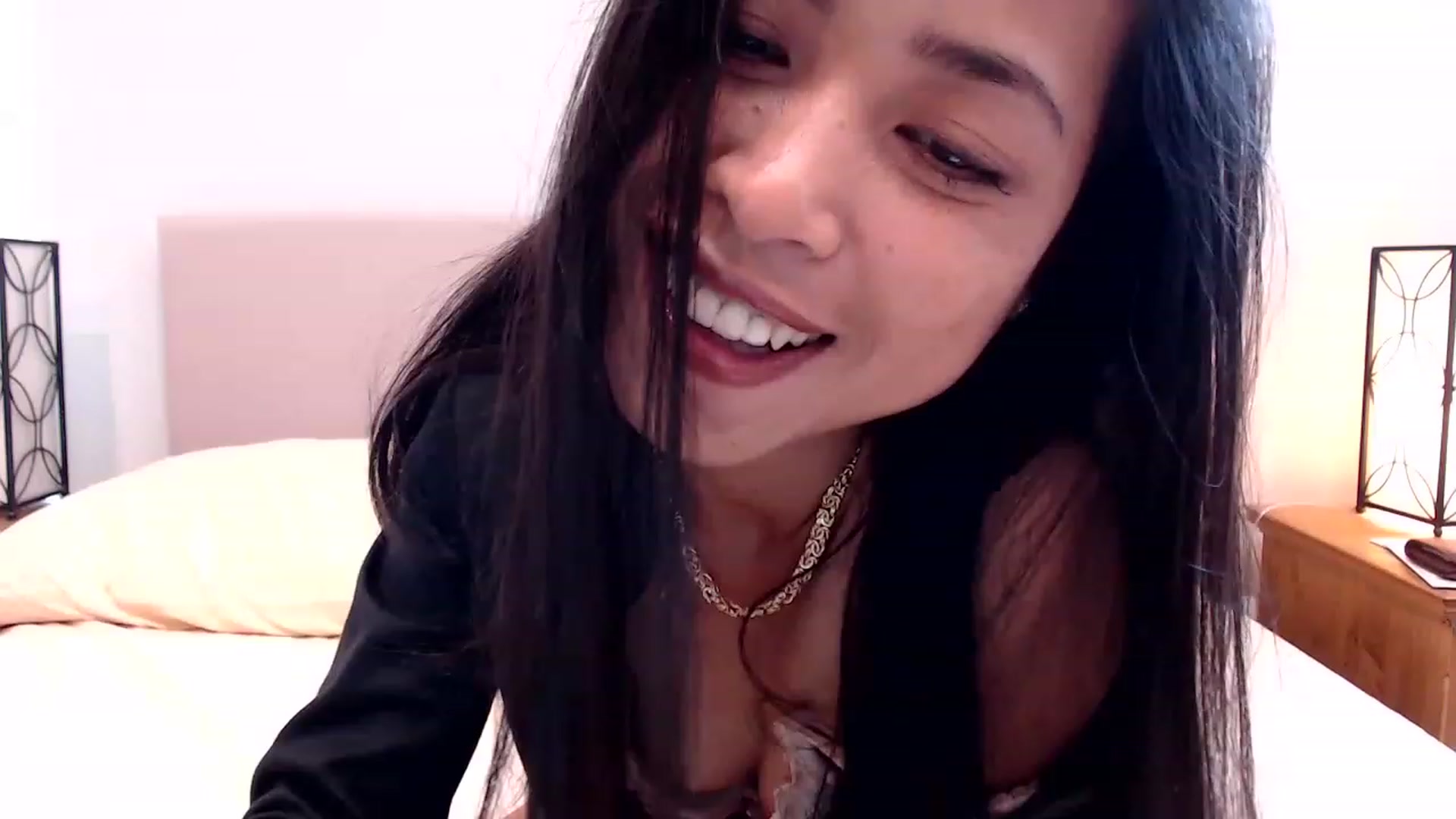 Gallery image thumbnail from Lil__bit's myfreecams stream on, 04/21/2023, 19:32 image 7 of 20