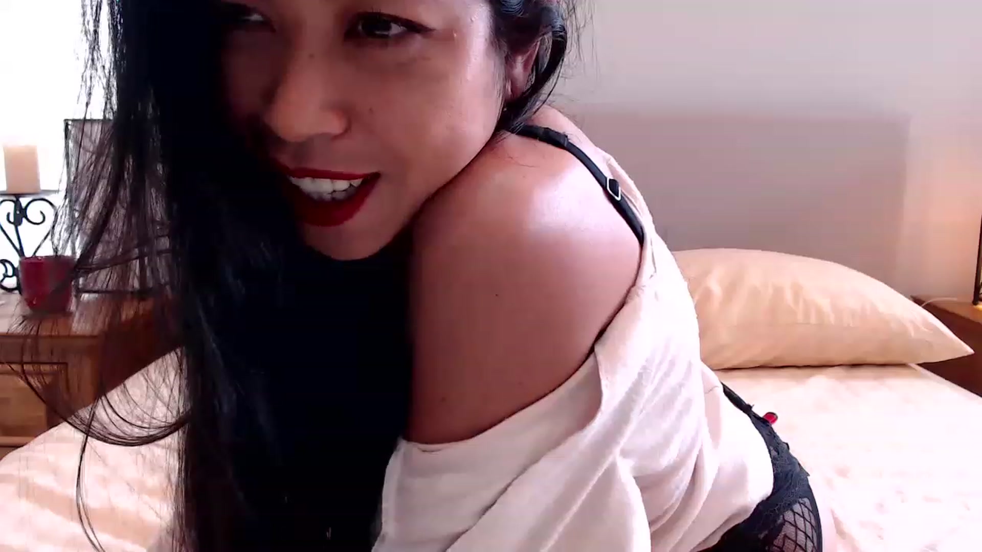 Gallery image thumbnail from Lil__bit's myfreecams stream on, 04/24/2023, 17:48 image 20 of 20