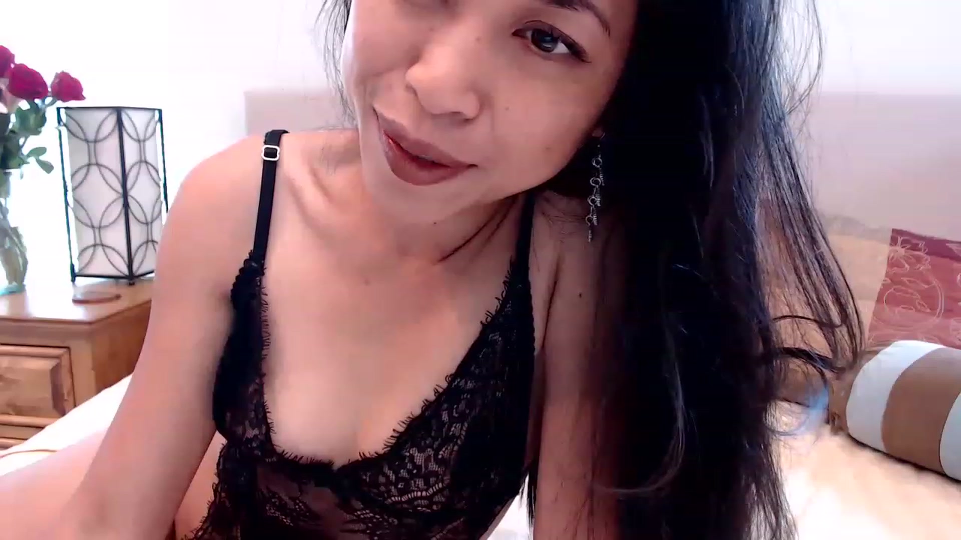 Gallery image thumbnail from Lil__bit's myfreecams stream on, 04/28/2023, 17:20 image 11 of 20