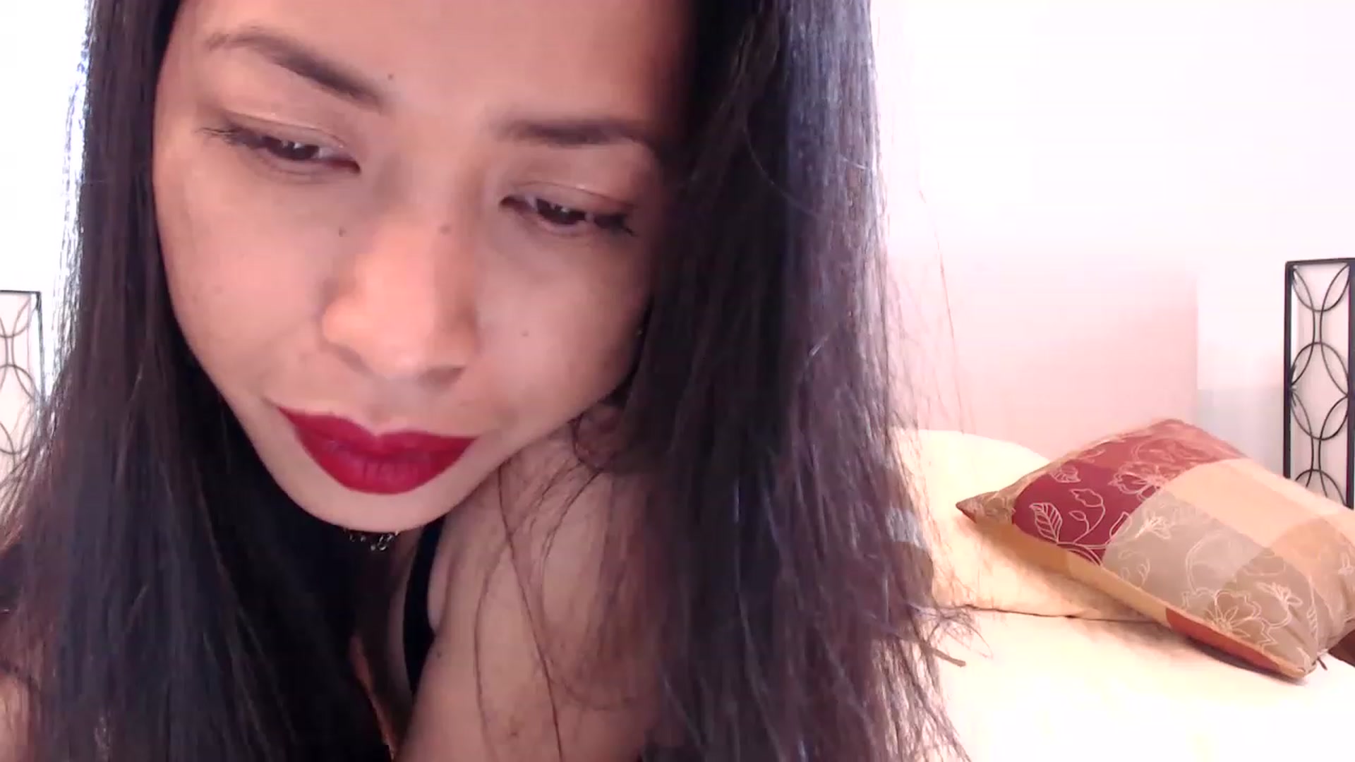 Gallery image thumbnail from Lil__bit's myfreecams stream on, 05/08/2023, 19:48 image 16 of 20