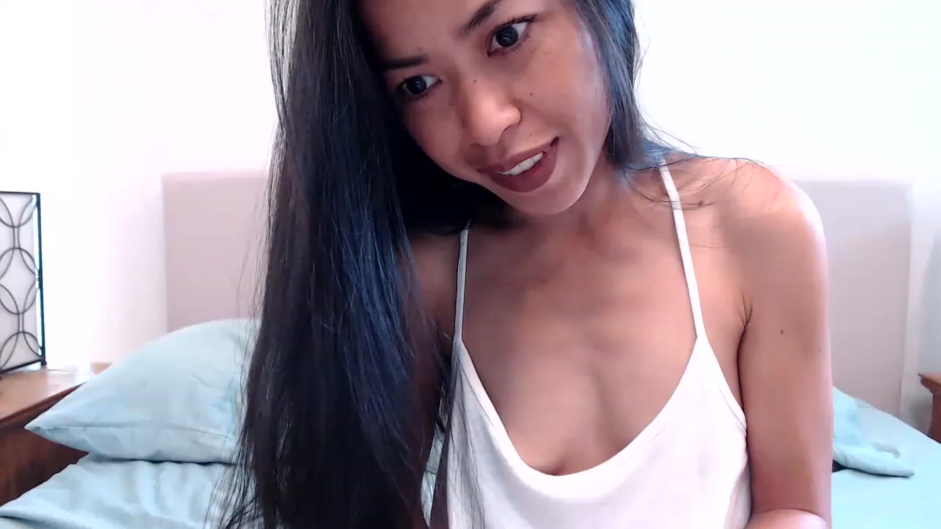 Gallery image thumbnail from Lil__bit's myfreecams stream on, 05/31/2023, 17:56 image 18 of 20