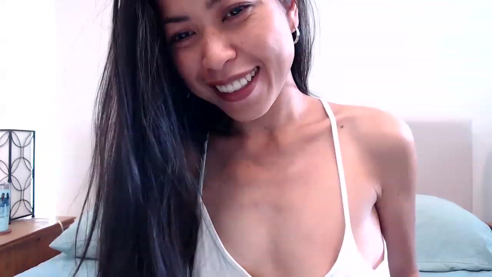 Gallery image thumbnail from Lil__bit's myfreecams stream on, 06/08/2023, 20:05 image 13 of 20