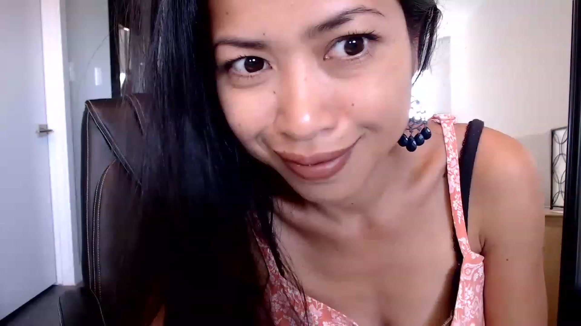 Gallery image thumbnail from Lil__bit's myfreecams stream on, 06/27/2023, 15:57 image 20 of 20