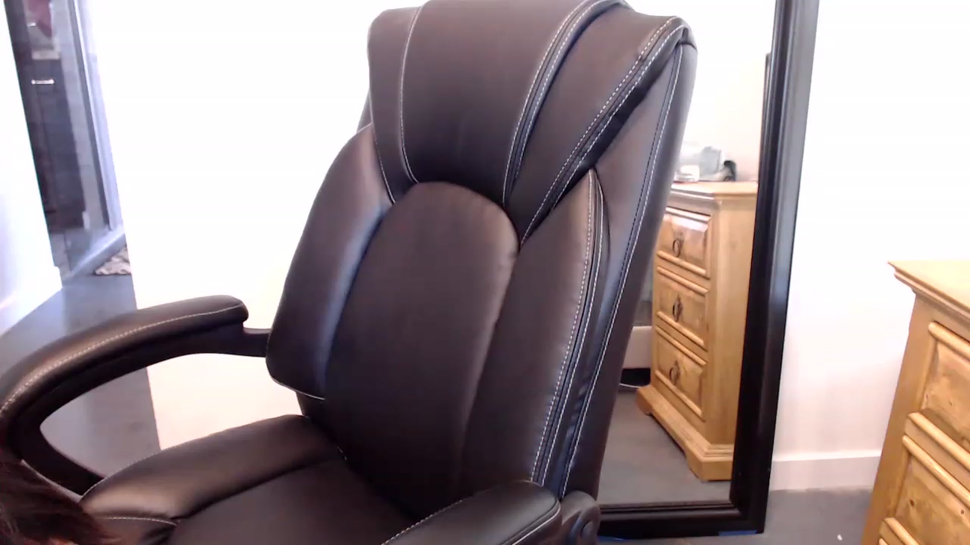 Gallery image thumbnail from Lil__bit's myfreecams stream on, 06/27/2023, 18:04 image 15 of 20
