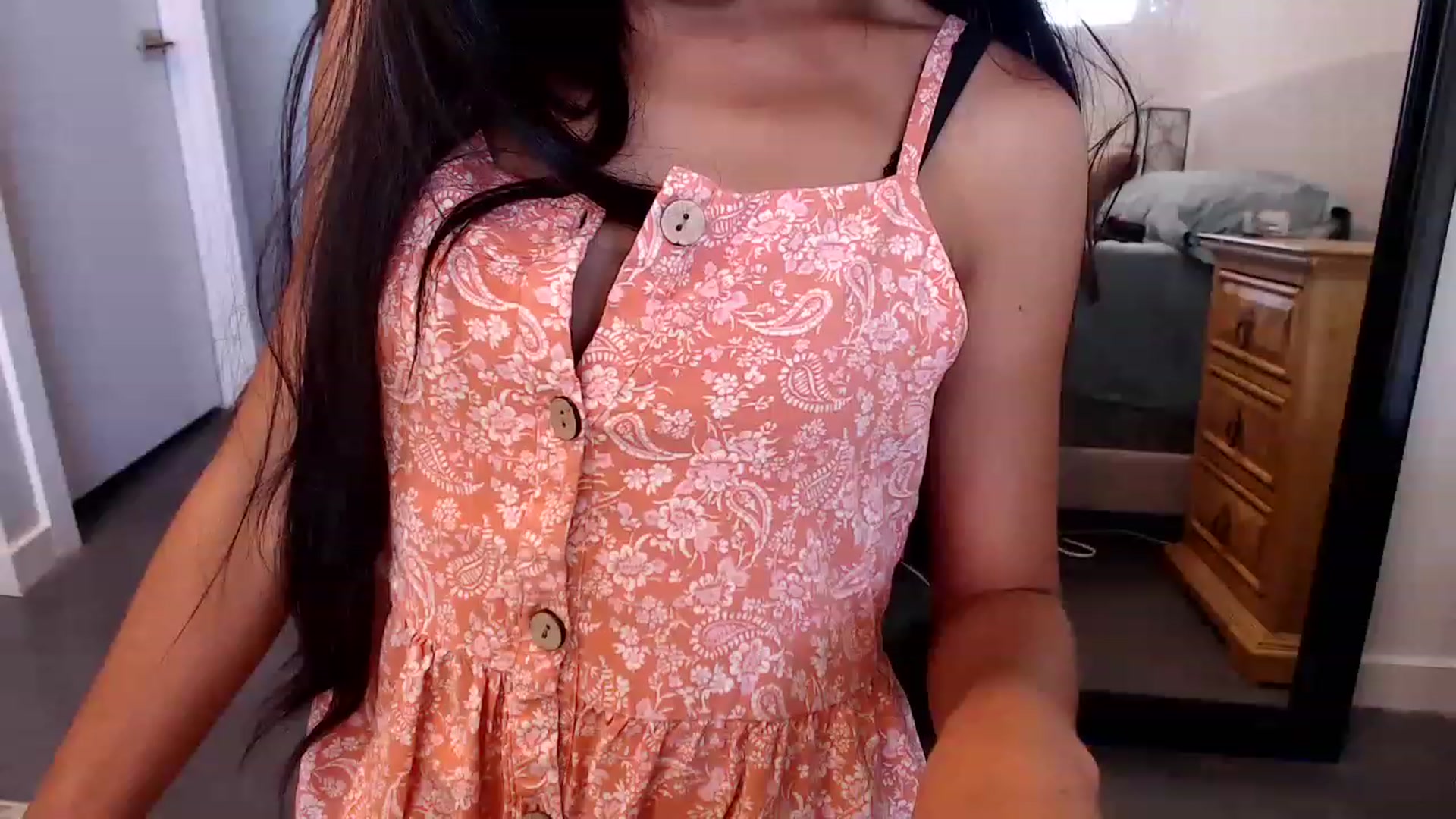 Gallery image thumbnail from Lil__bit's myfreecams stream on, 06/27/2023, 18:04 image 6 of 20