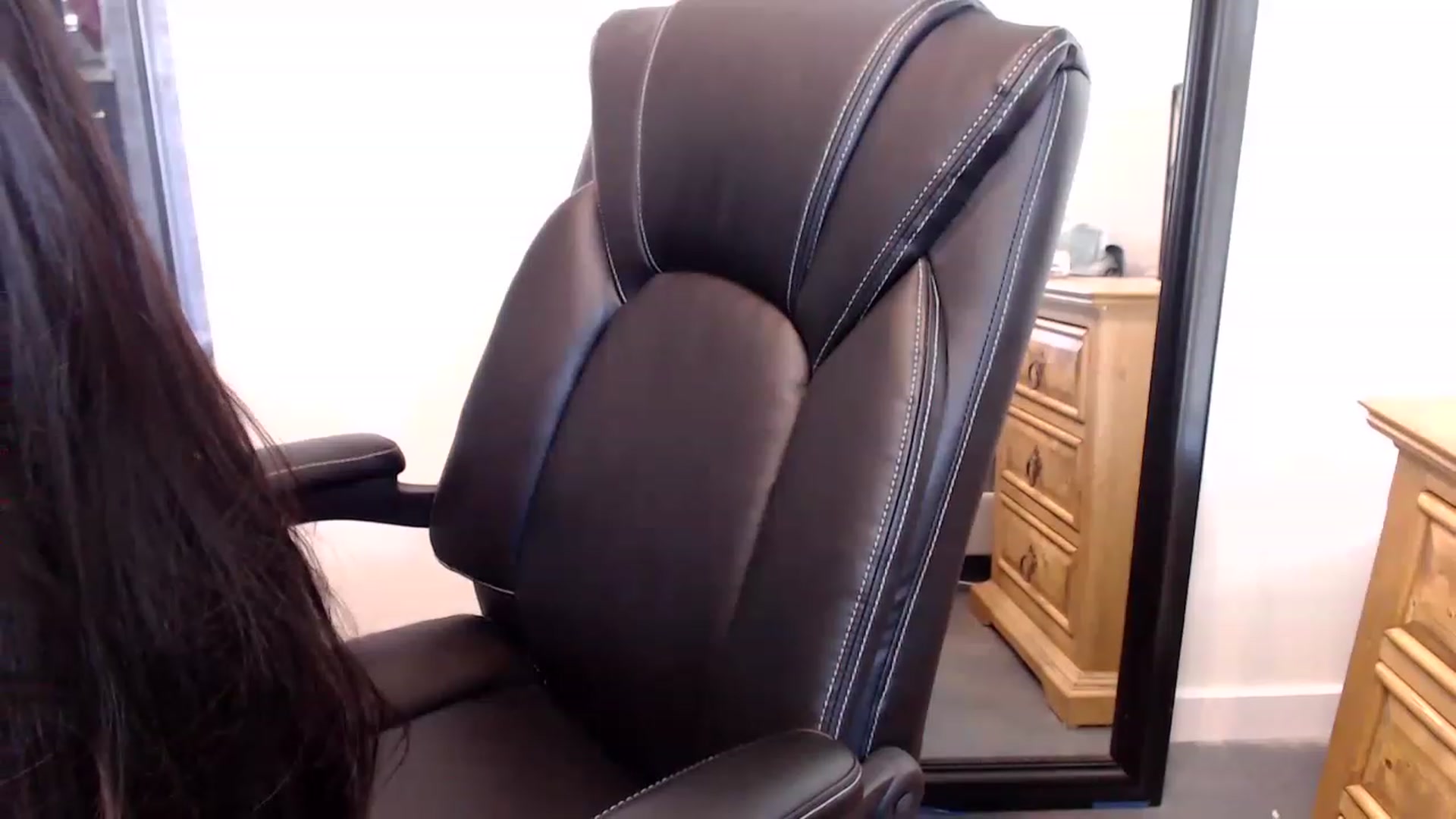 Gallery image thumbnail from Lil__bit's myfreecams stream on, 06/27/2023, 18:04 image 19 of 20
