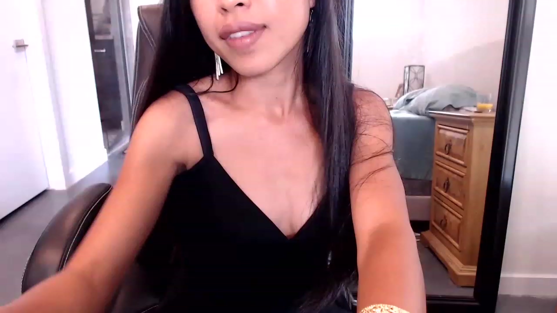 Gallery image thumbnail from Lil__bit's myfreecams stream on, 07/07/2023, 18:12 image 12 of 20