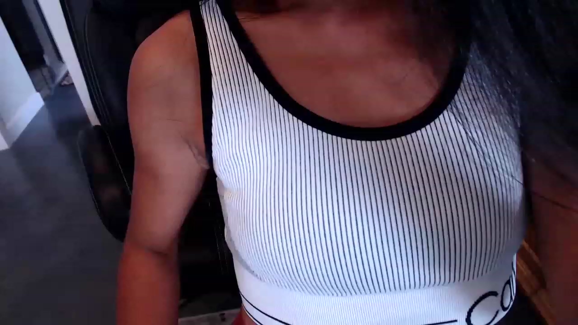 Gallery image thumbnail from Lil__bit's myfreecams stream on, 07/11/2023, 16:32 image 11 of 20