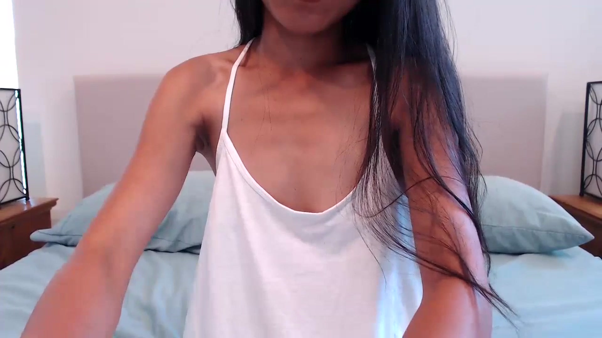 Gallery image thumbnail from Lil__bit's myfreecams stream on, 07/18/2023, 18:37 image 17 of 20