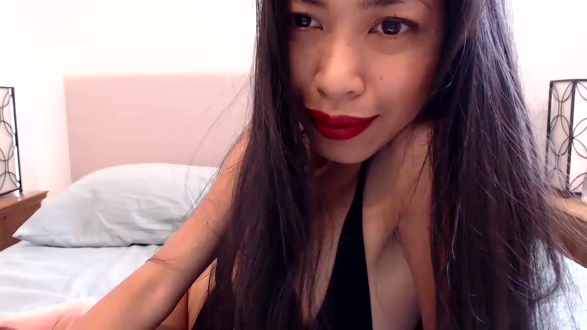 Gallery image thumbnail from Lil__bit's myfreecams stream on, 07/21/2023, 17:46 image 10 of 20