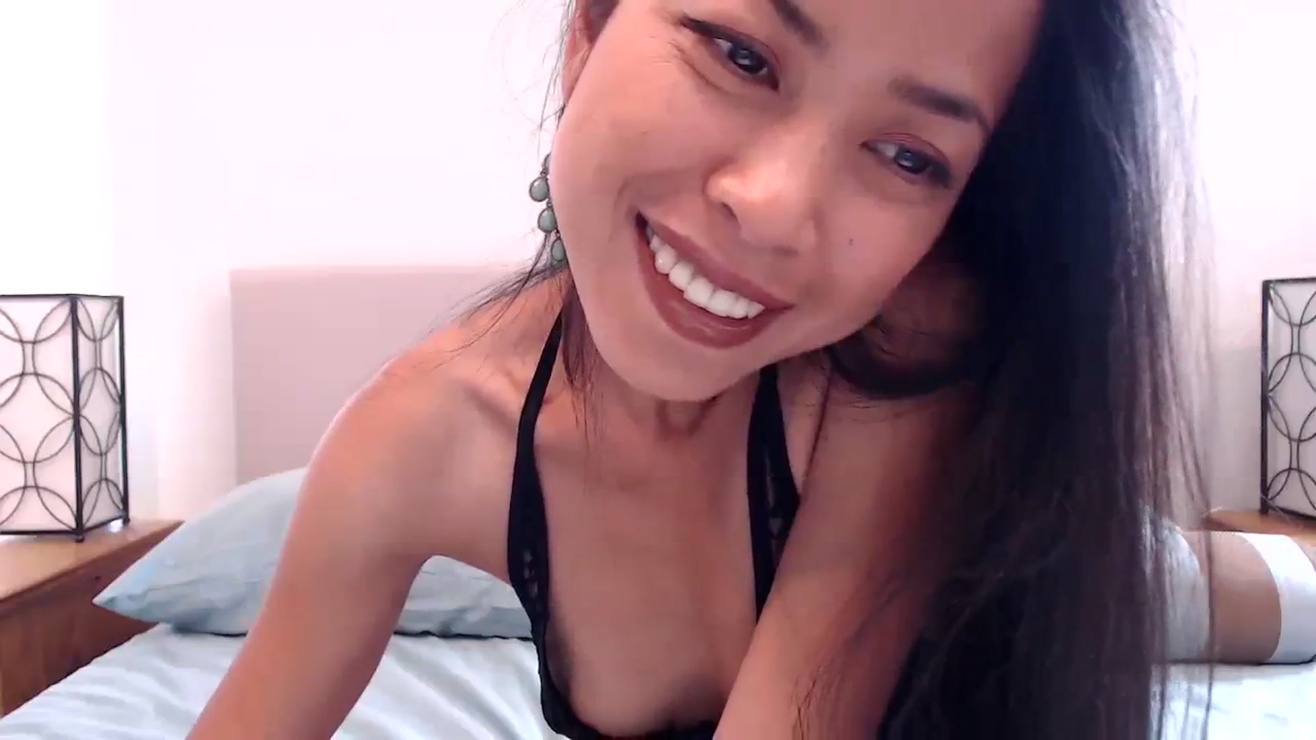Gallery image thumbnail from Lil__bit's myfreecams stream on, 07/26/2023, 17:19 image 20 of 20