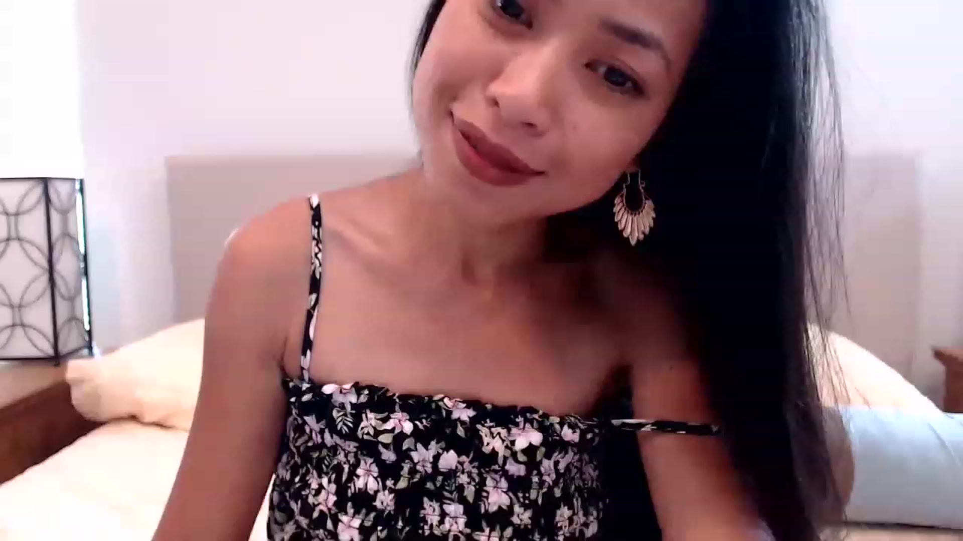 Gallery image thumbnail from Lil__bit's myfreecams stream on, 08/25/2023, 19:02 image 6 of 20