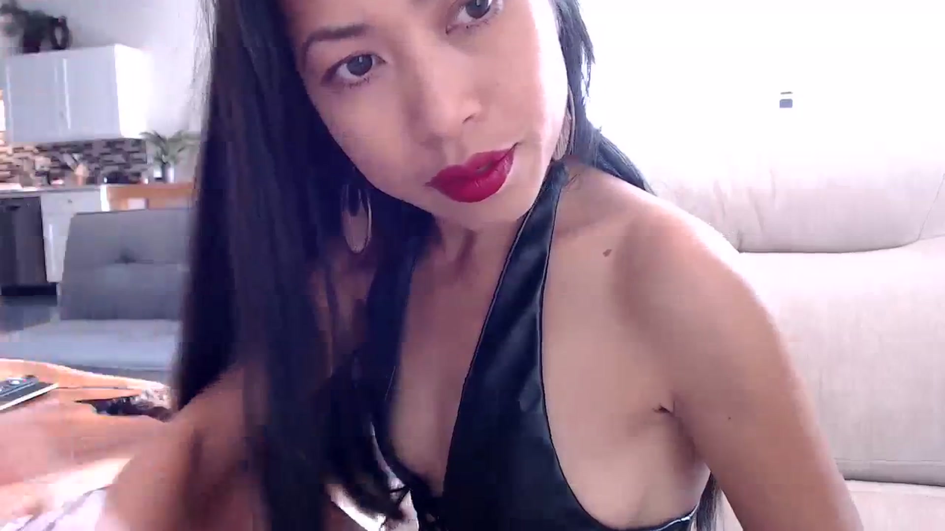 Gallery image thumbnail from Lil__bit's myfreecams stream on, 08/31/2023, 16:12 image 4 of 20