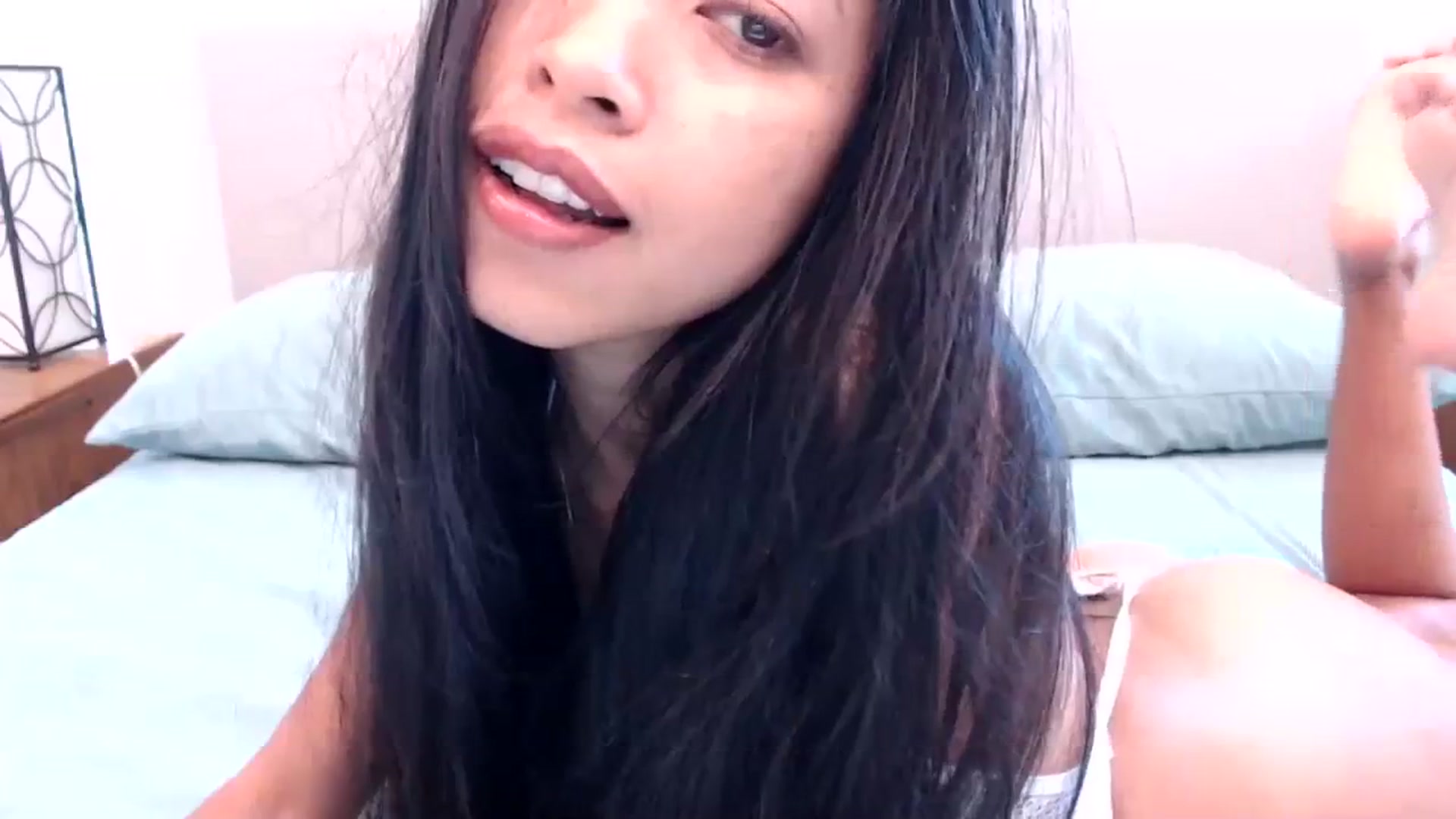 Gallery image thumbnail from Lil__bit's myfreecams stream on, 10/03/2023, 19:14 image 8 of 20