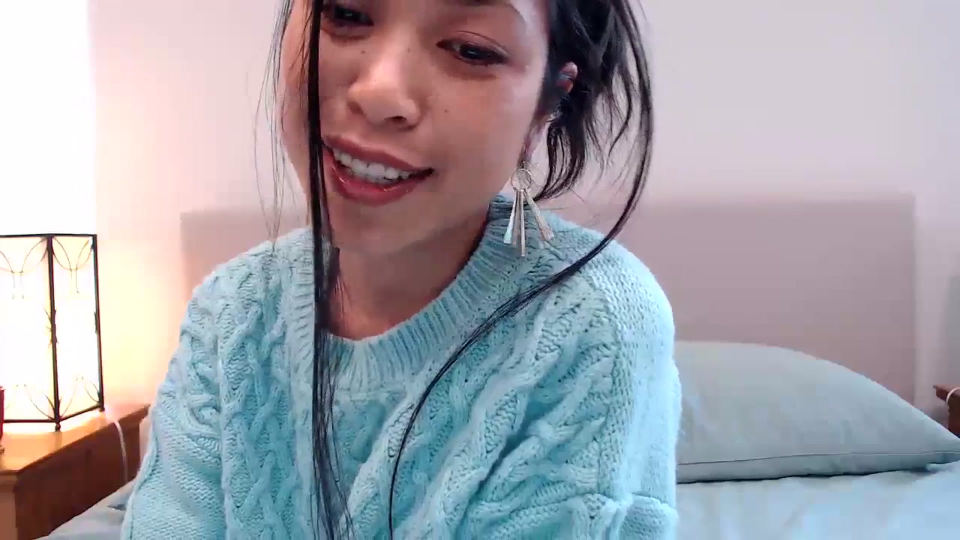 Gallery image thumbnail from Lil__bit's myfreecams stream on, 10/30/2023, 17:04 image 16 of 20