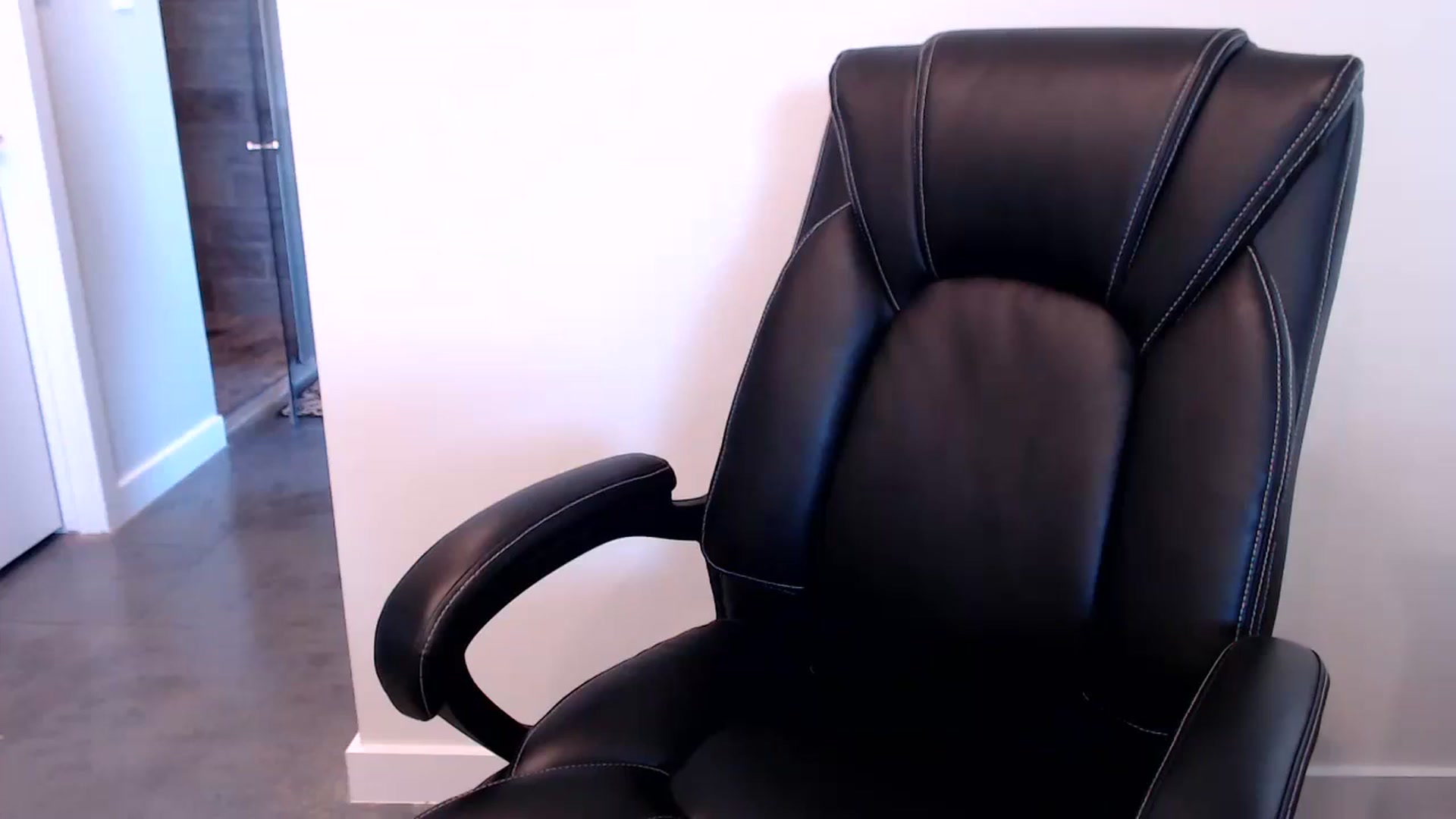 Gallery image thumbnail from Lil__bit's myfreecams stream on, 10/31/2023, 17:35 image 6 of 20
