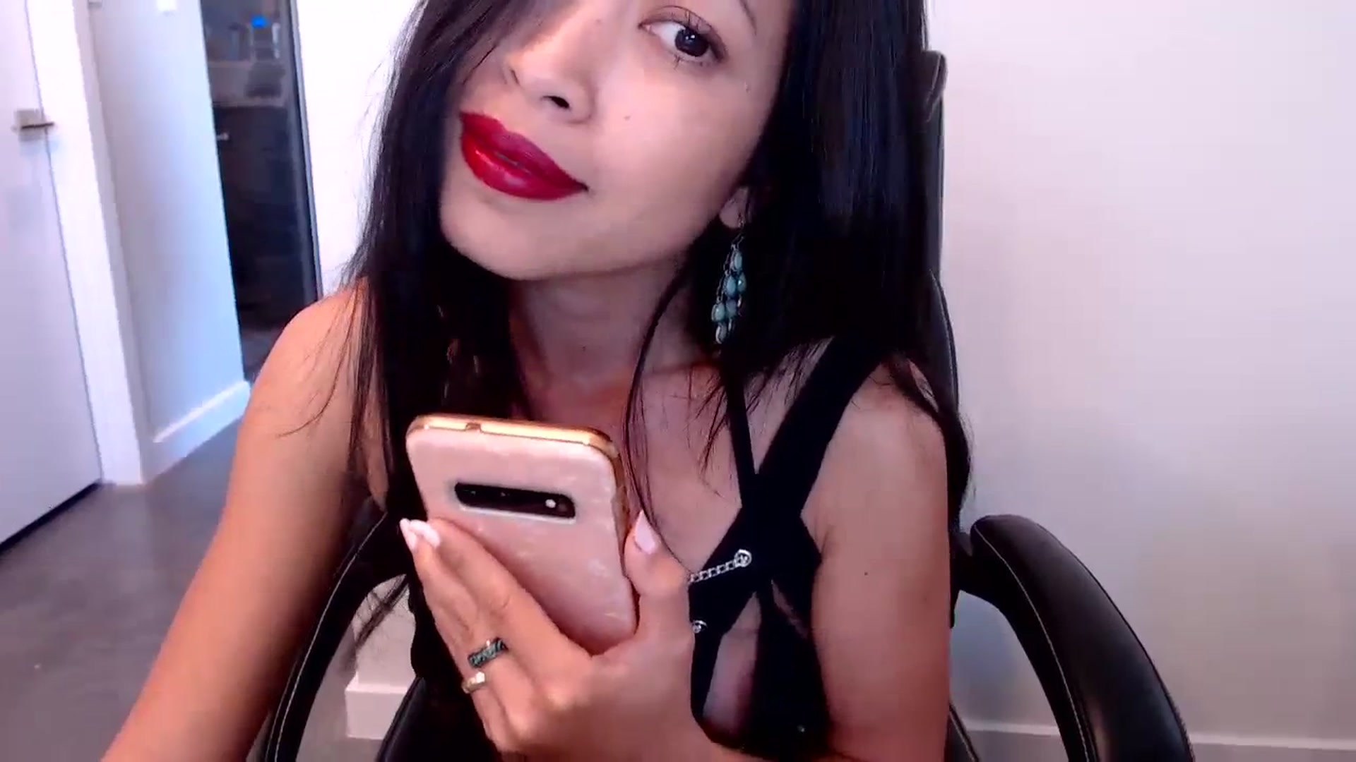 Gallery image thumbnail from Lil__bit's myfreecams stream on, 11/02/2023, 20:01 image 14 of 20