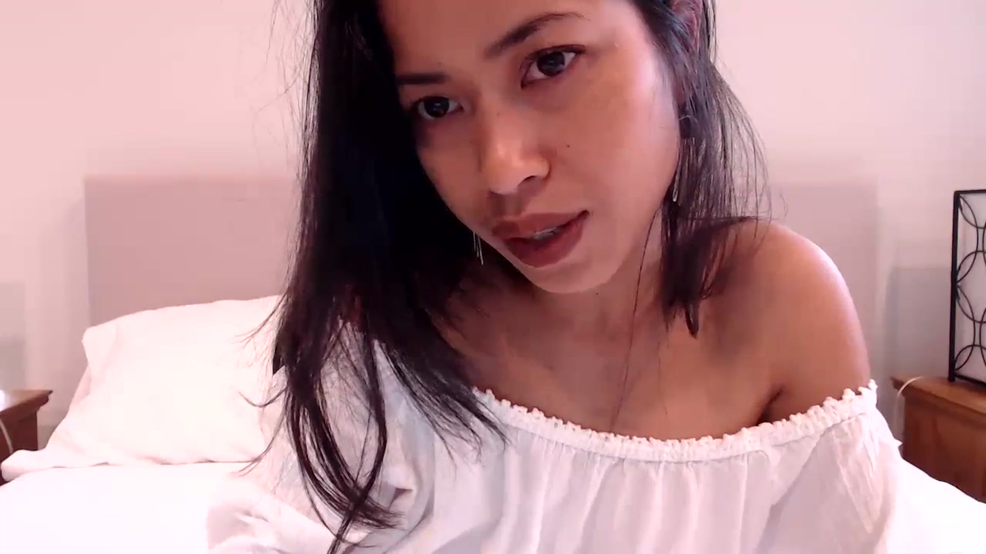 Gallery image thumbnail from Lil__bit's myfreecams stream on, 11/30/2023, 17:57 image 12 of 20