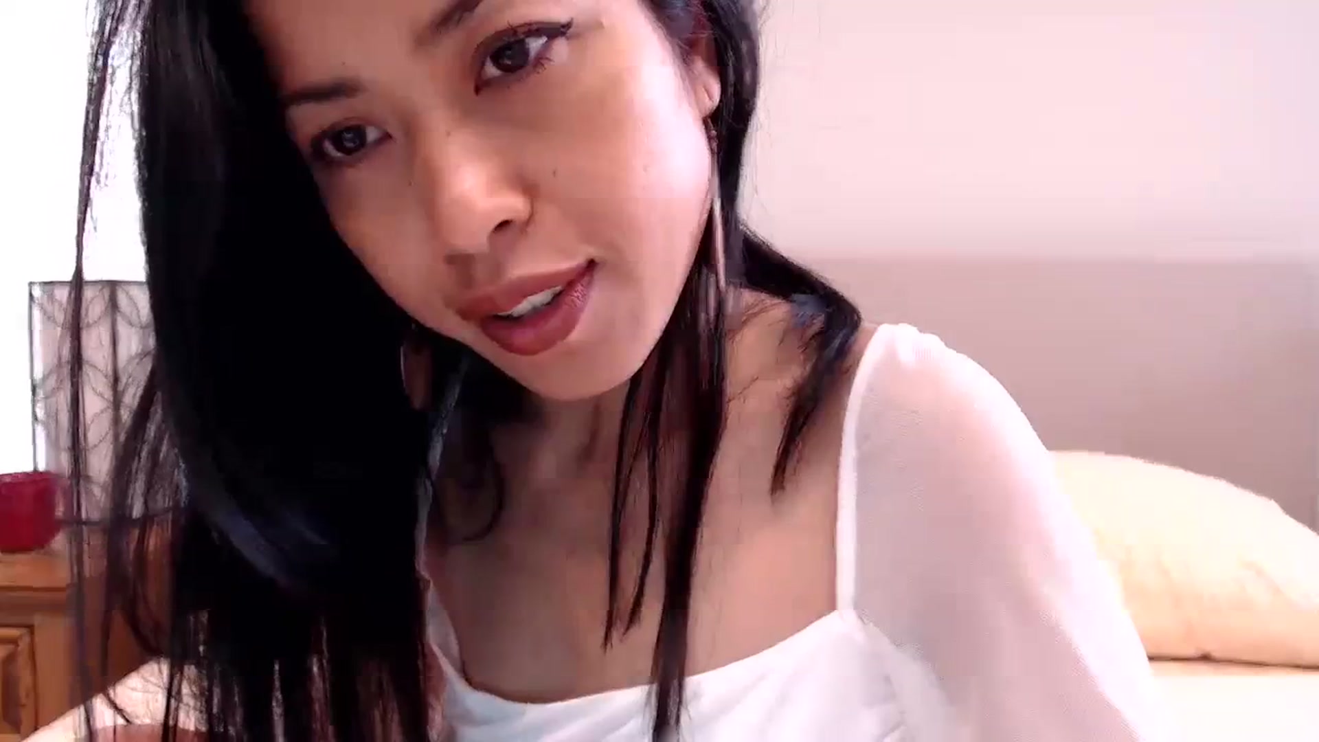 Gallery image thumbnail from Lil__bit's myfreecams stream on, 01/04/2024, 18:30 image 8 of 20