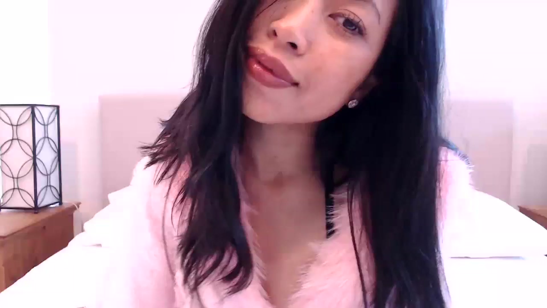 Gallery image thumbnail from Lil__bit's myfreecams stream on, 01/12/2024, 18:44 image 6 of 20