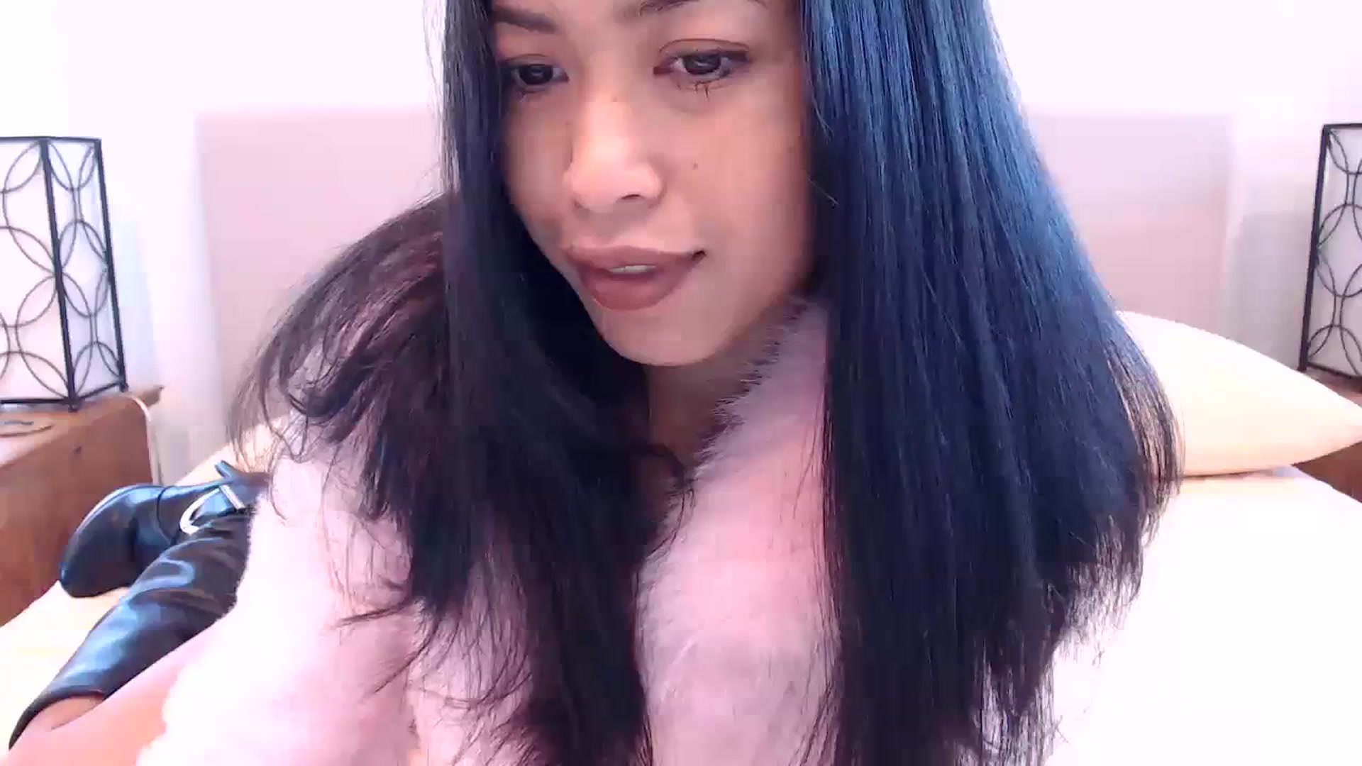 Gallery image thumbnail from Lil__bit's myfreecams stream on, 01/19/2024, 19:12 image 16 of 20