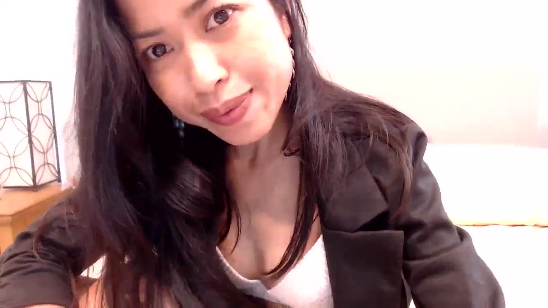 Gallery image thumbnail from Lil__bit's myfreecams stream on, 02/02/2024, 20:35 image 3 of 20