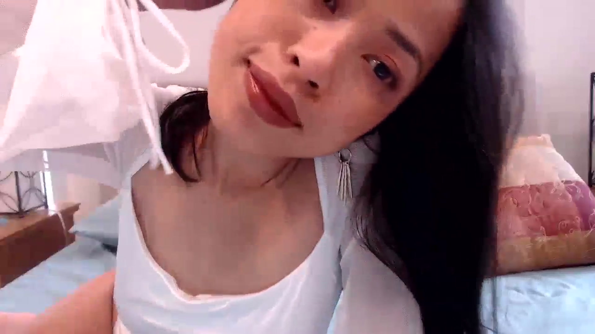 Gallery image thumbnail from Lil__bit's myfreecams stream on, 02/05/2024, 17:51 image 19 of 20