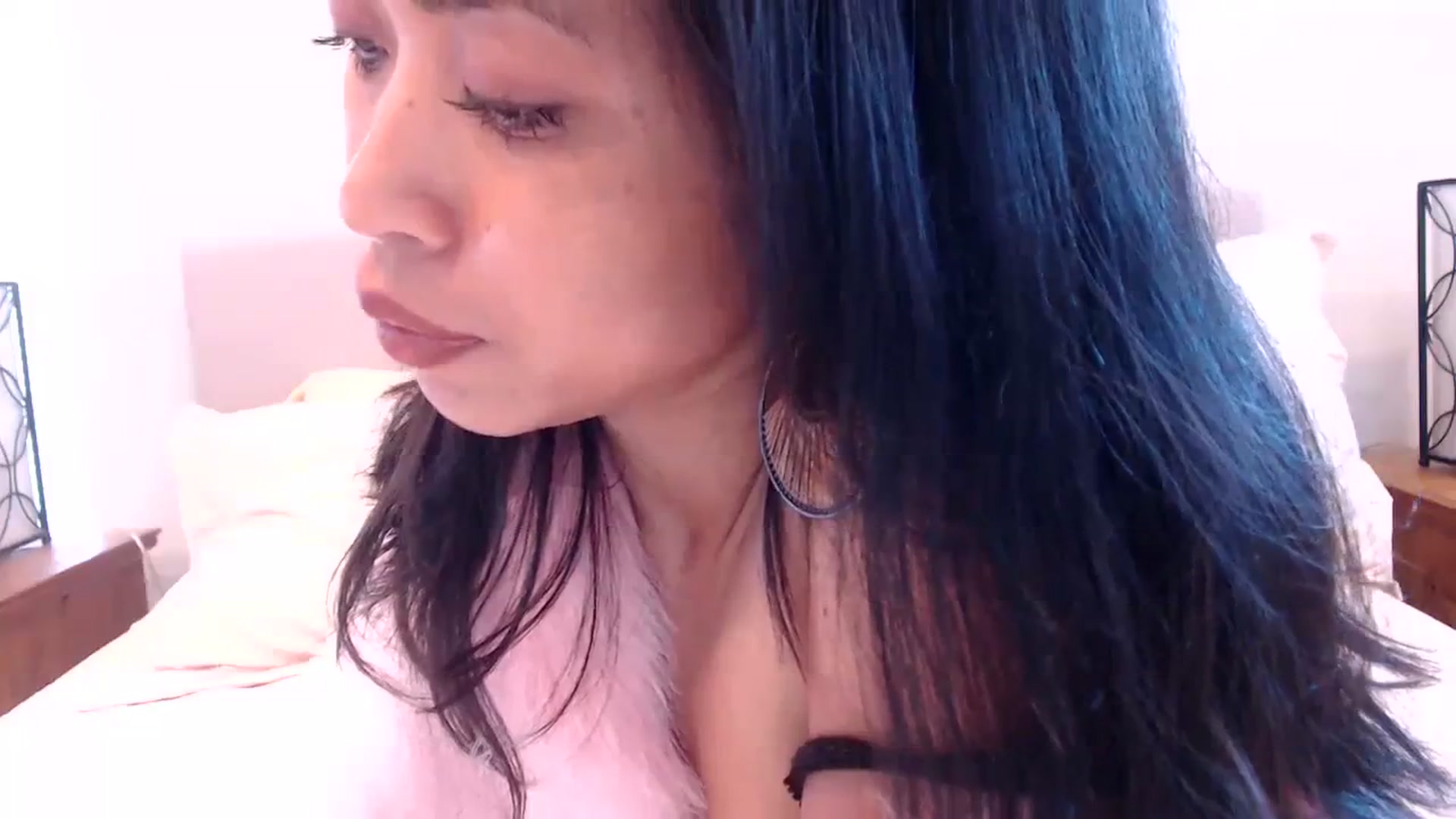 Gallery image thumbnail from Lil__bit's myfreecams stream on, 02/20/2024, 19:52 image 13 of 20