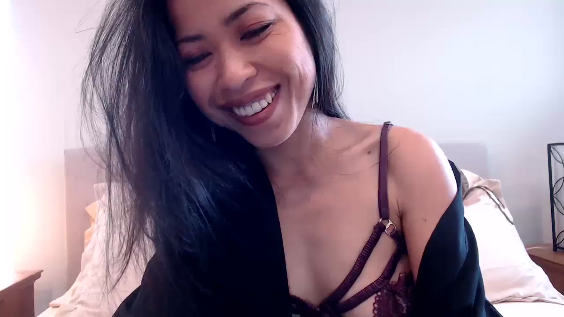 Gallery image thumbnail from Lil__bit's myfreecams stream on, 02/27/2024, 22:03 image 2 of 20