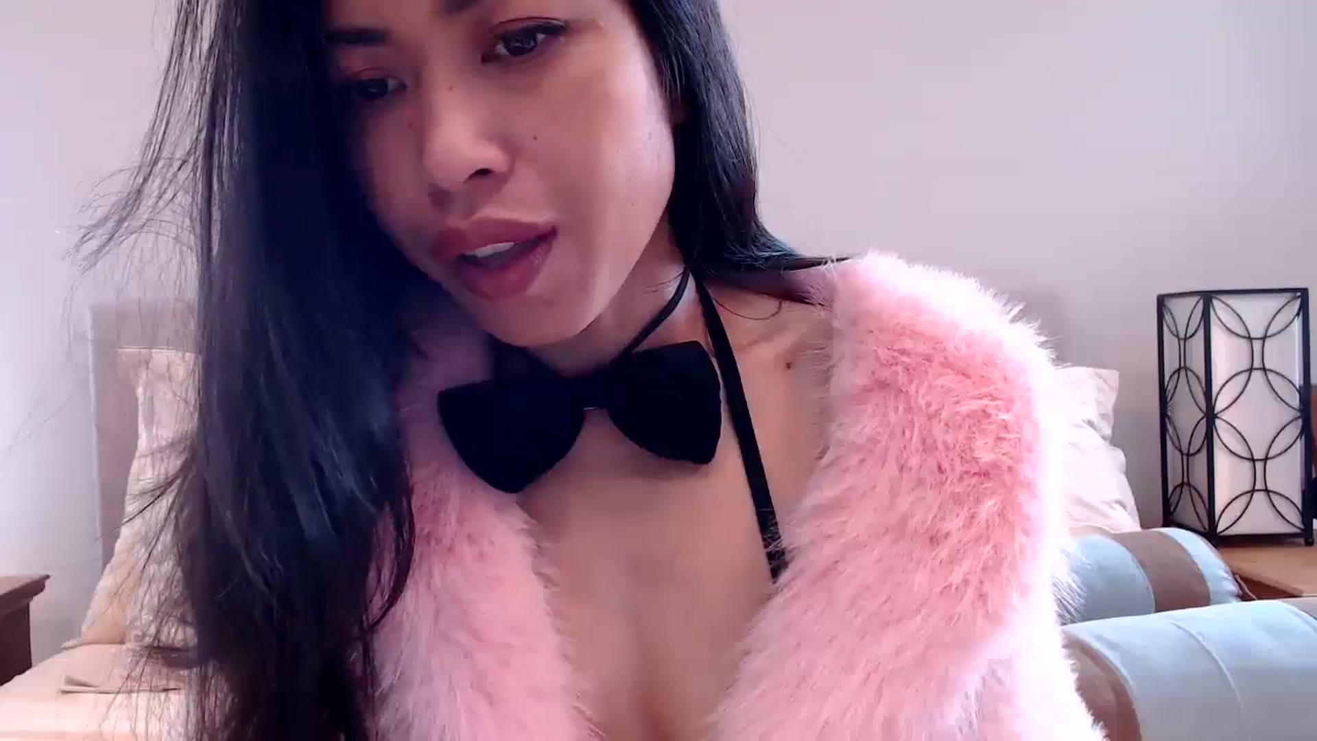 Gallery image thumbnail from Lil__bit's myfreecams stream on, 03/07/2024, 19:31 image 3 of 20