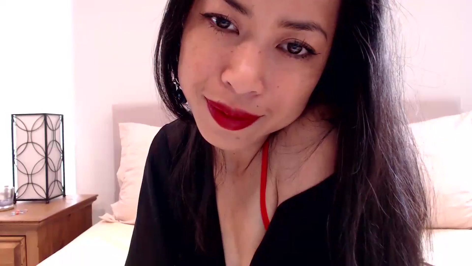 Gallery image thumbnail from Lil__bit's myfreecams stream on, 03/15/2024, 15:55 image 6 of 20