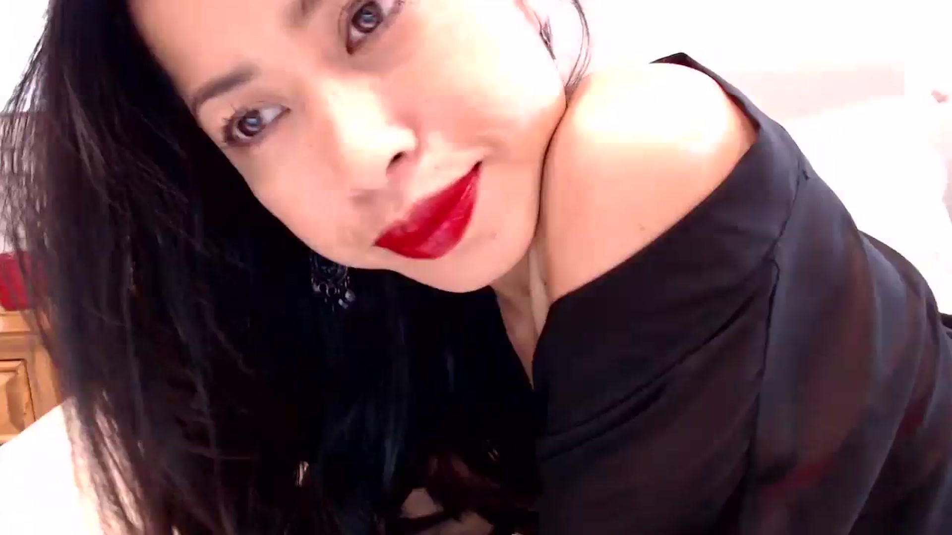 Gallery image thumbnail from Lil__bit's myfreecams stream on, 03/15/2024, 17:13 image 6 of 20