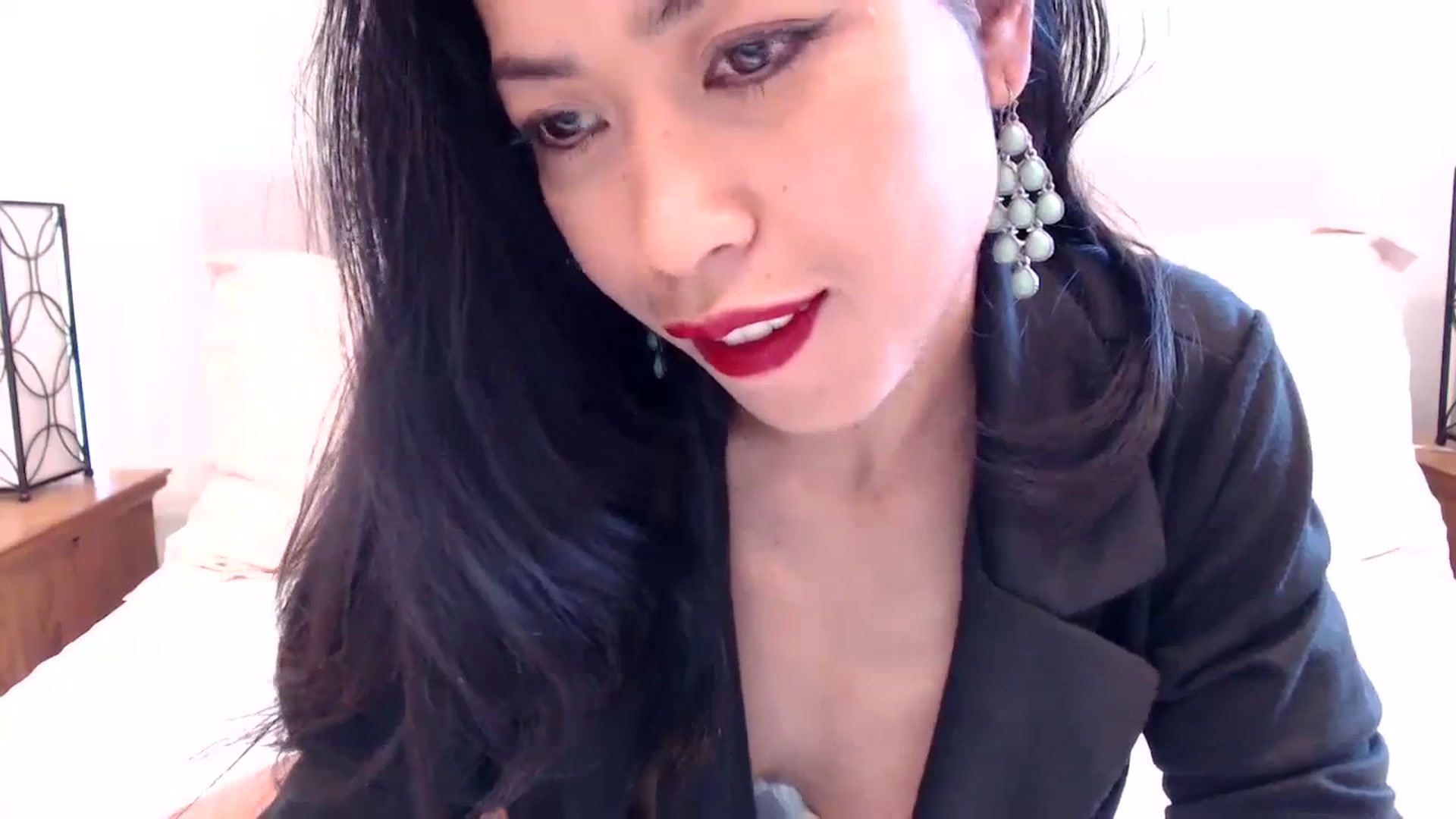 Gallery image thumbnail from Lil__bit's myfreecams stream on, 03/28/2024, 17:11 image 19 of 20