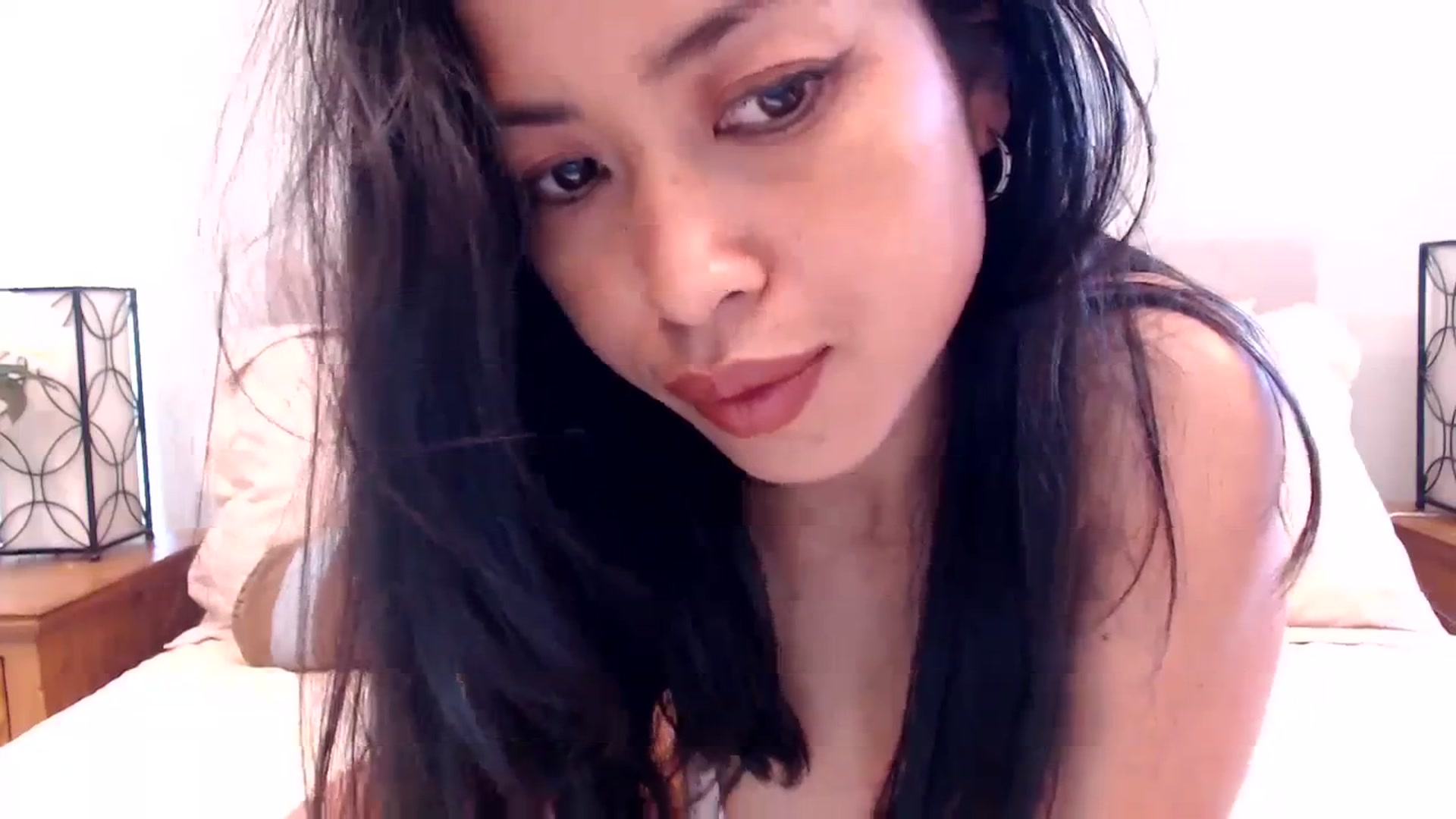 Gallery image thumbnail from Lil__bit's myfreecams stream on, 04/02/2024, 21:06 image 2 of 20