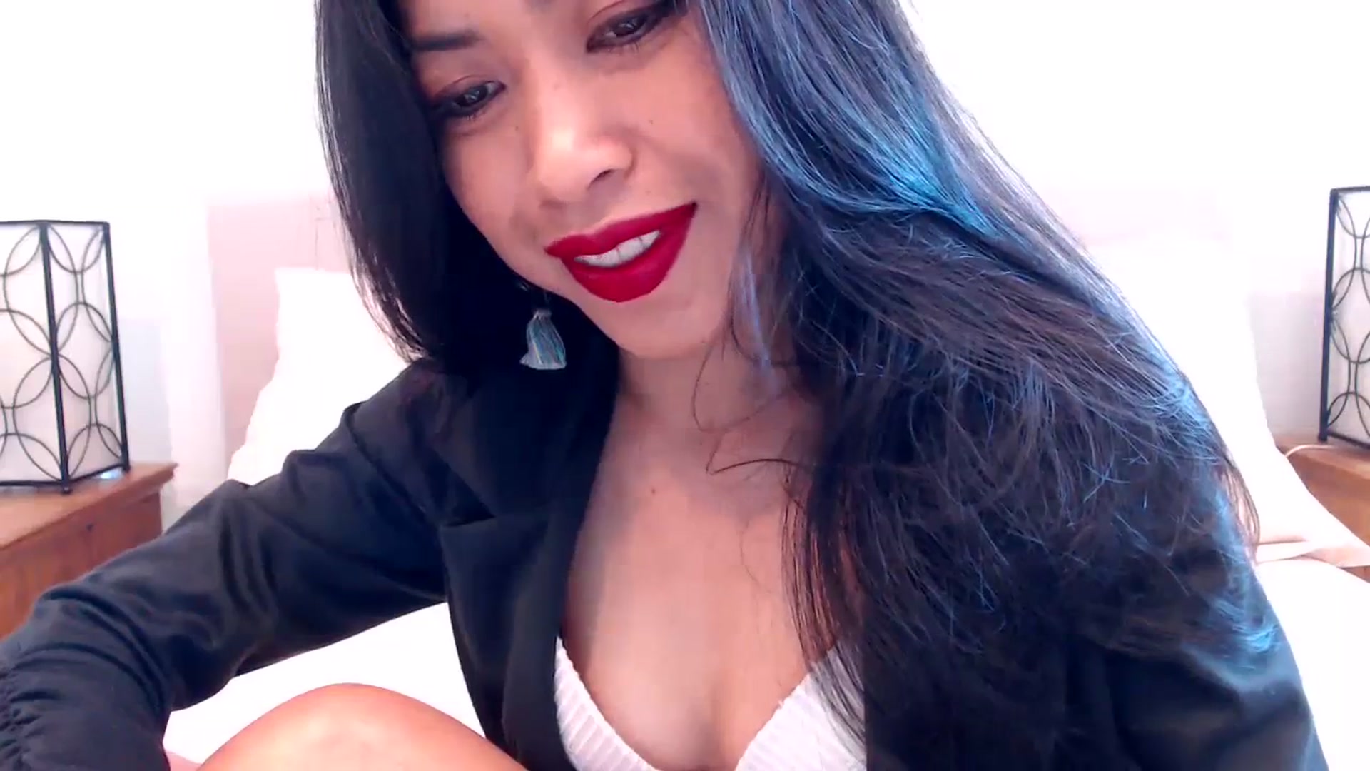 Gallery image thumbnail from Lil__bit's myfreecams stream on, 04/03/2024, 15:39 image 5 of 20