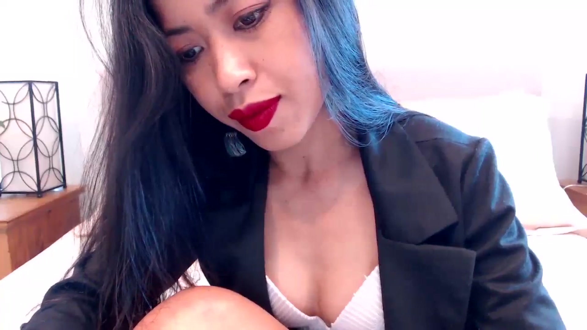 Gallery image thumbnail from Lil__bit's myfreecams stream on, 04/03/2024, 15:39 image 14 of 20