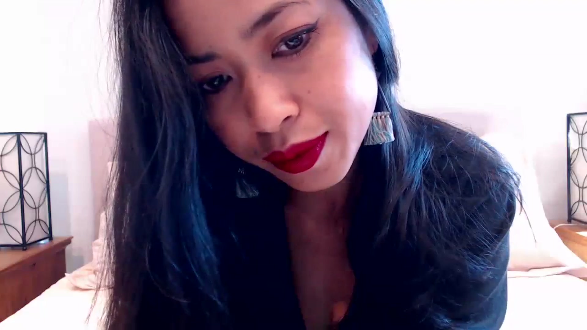 Gallery image thumbnail from Lil__bit's myfreecams stream on, 04/03/2024, 15:39 image 17 of 20