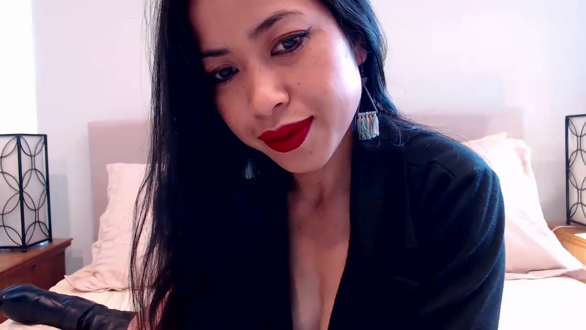 Gallery image thumbnail from Lil__bit's myfreecams stream on, 04/03/2024, 15:39 image 18 of 20