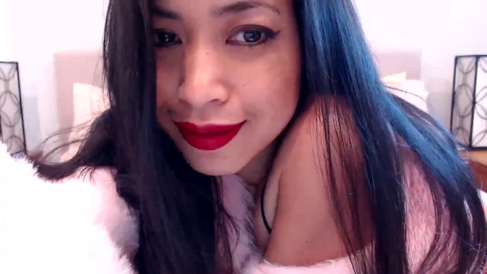 Gallery image thumbnail from Lil__bit's myfreecams stream on, 04/03/2024, 20:36 image 14 of 20