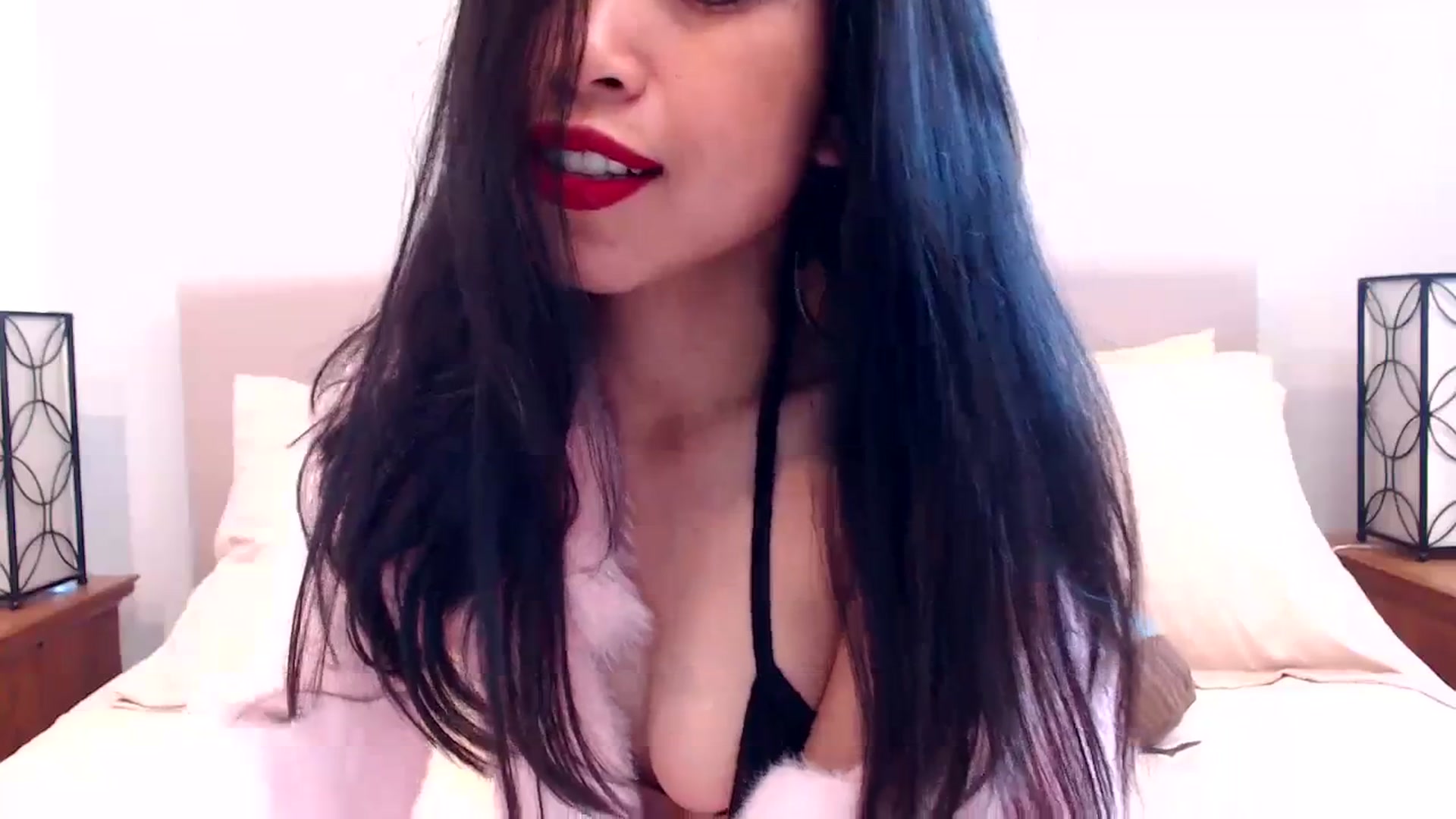 Gallery image thumbnail from Lil__bit's myfreecams stream on, 04/03/2024, 20:36 image 12 of 20