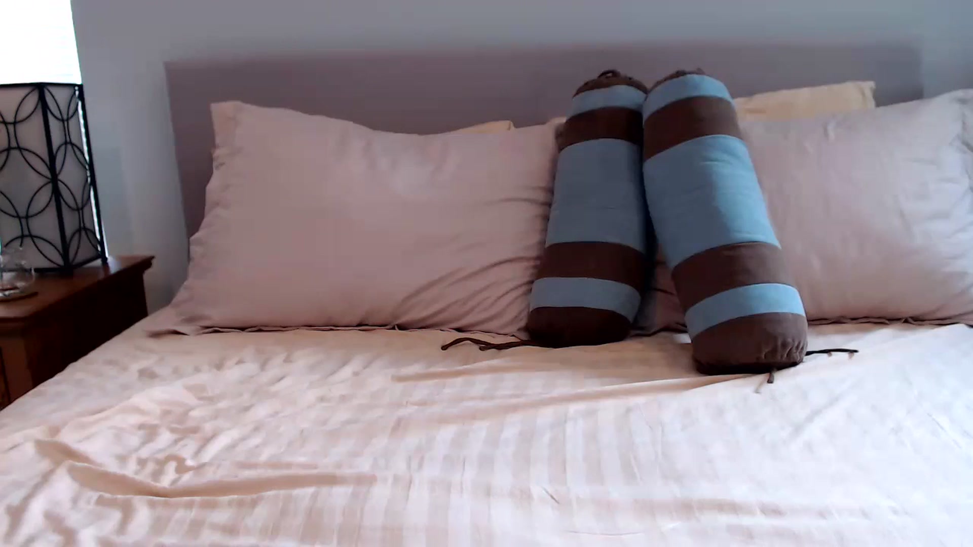 Gallery image thumbnail from Lil__bit's myfreecams stream on, 04/08/2024, 16:32 image 20 of 20