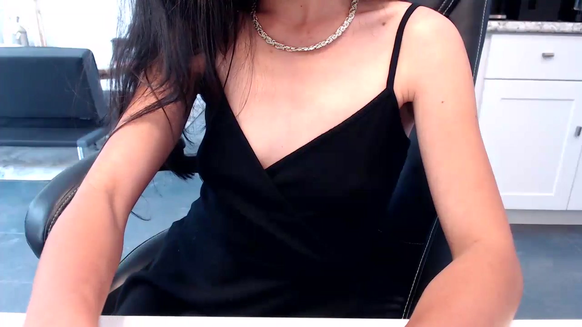 Gallery image thumbnail from Lil__bit's myfreecams stream on, 04/23/2024, 17:24 image 13 of 20