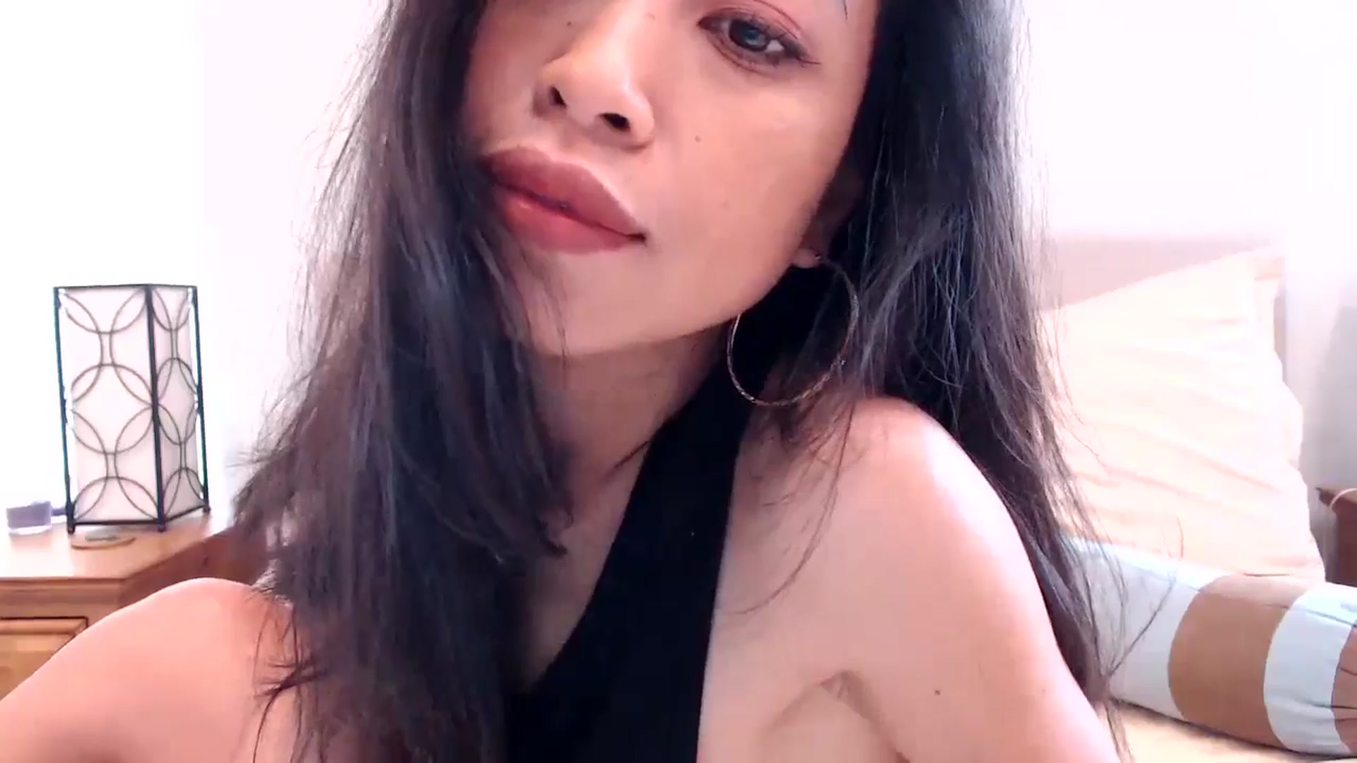 Gallery image thumbnail from Lil__bit's myfreecams stream on, 05/08/2024, 15:22 image 20 of 20