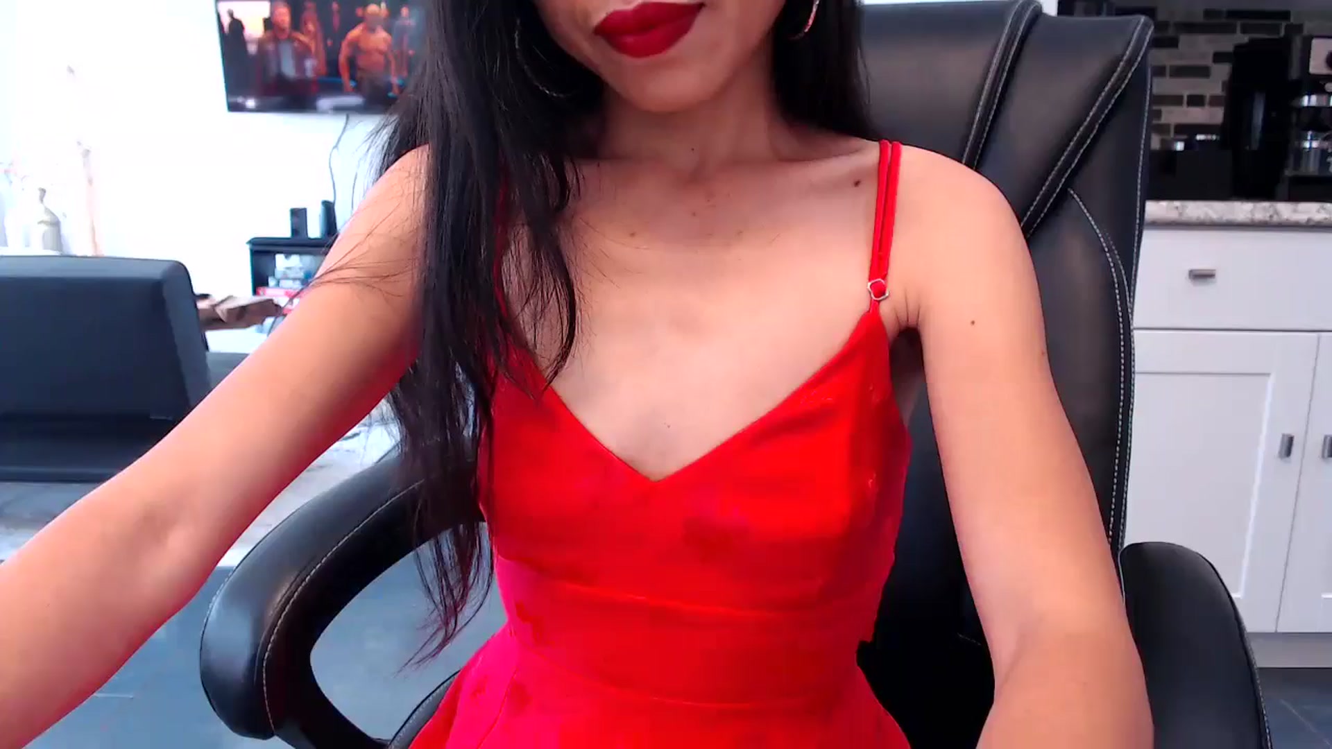 Gallery image thumbnail from Lil__bit's myfreecams stream on, 05/10/2024, 15:51 image 17 of 20